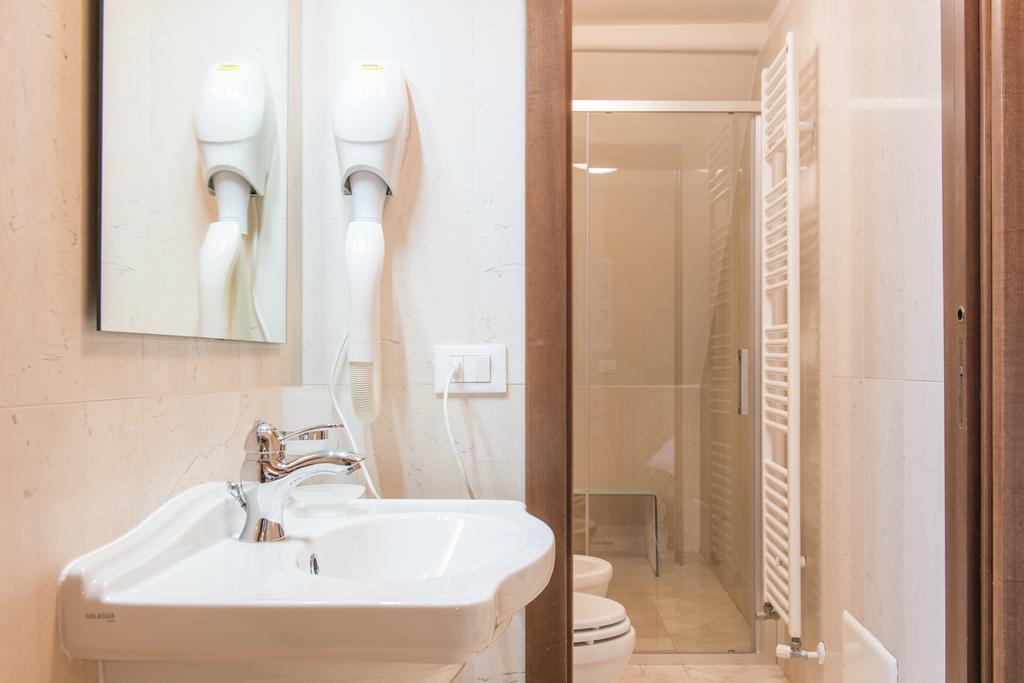 Suite Palace Castromediano Lecce Exterior photo