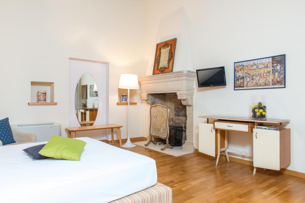 Suite Palace Castromediano Lecce Exterior photo